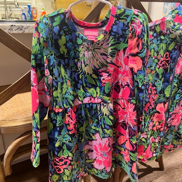 Lily Pulitzer girls size S (4-5) dress and Rare mommy’s matching jacket size S - Picture 3 of 10